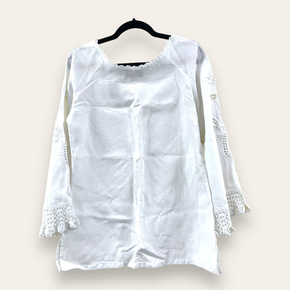 Linen blouse by Aliai Forte