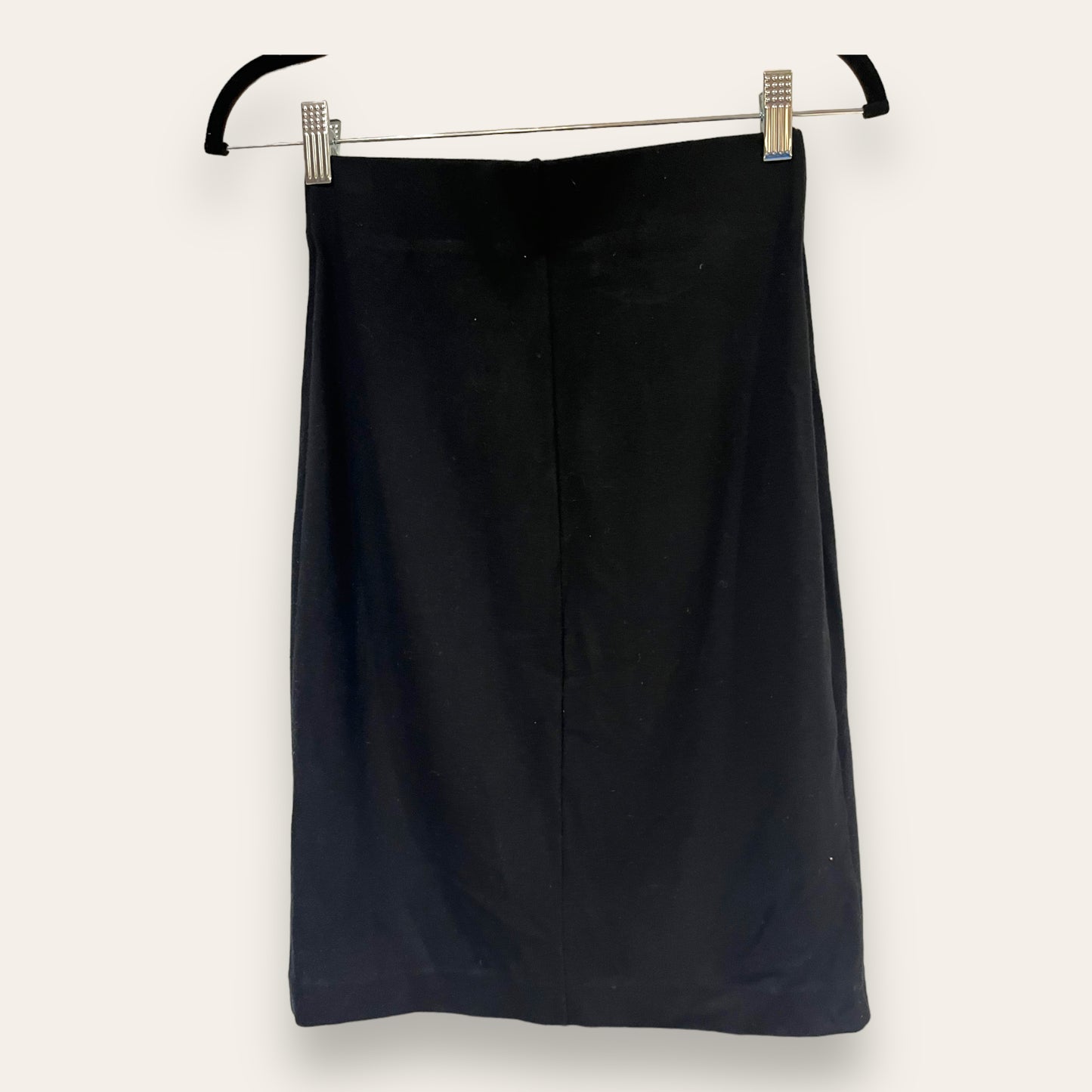 Black skirt by Theory